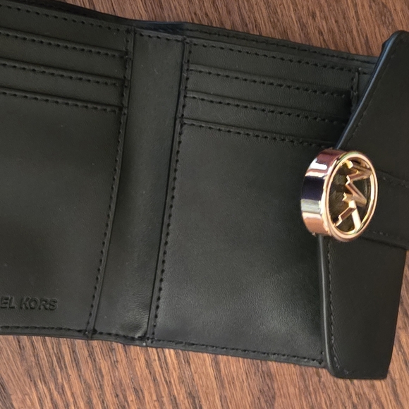 New Michael Kors Carmen black leather & haircalf handbag & wallet set - Picture 8 of 15